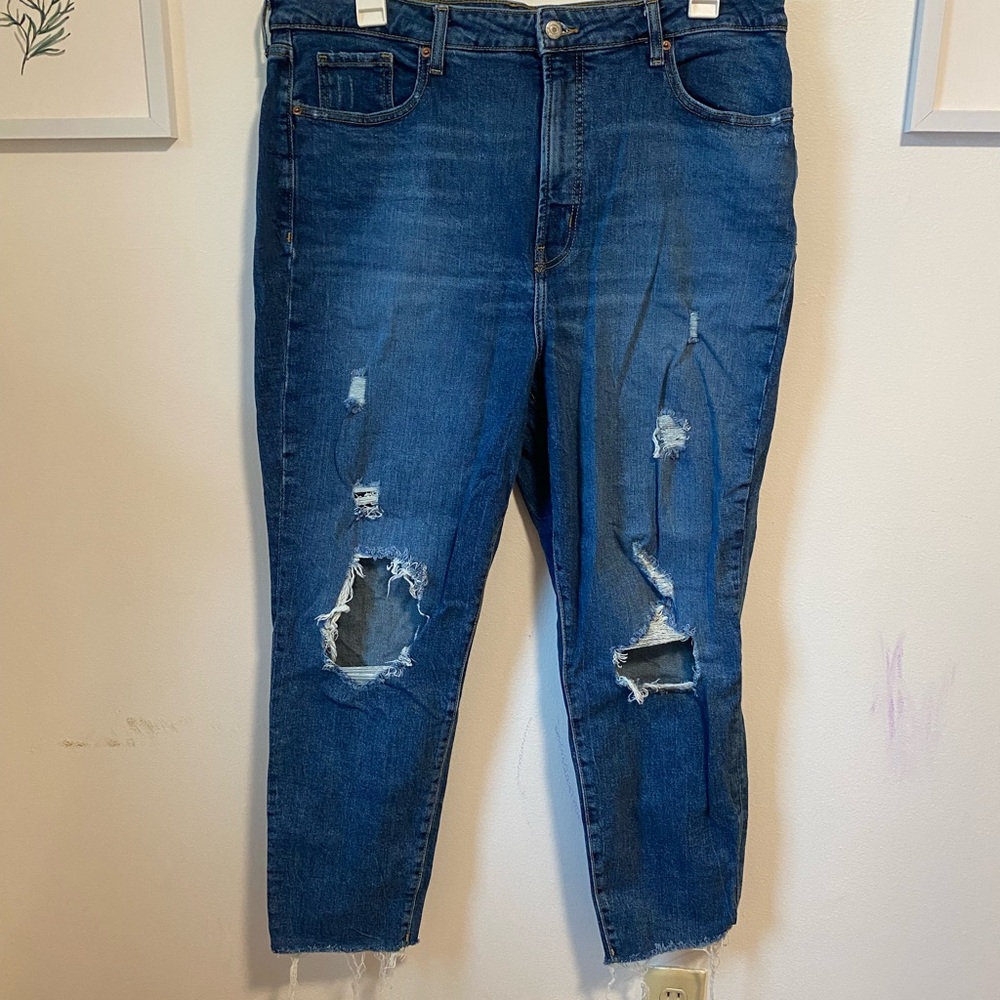Old Navy Women's Distressed Blue Jeans